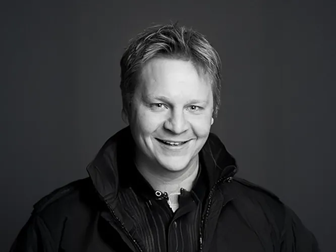 Christian Hobbs