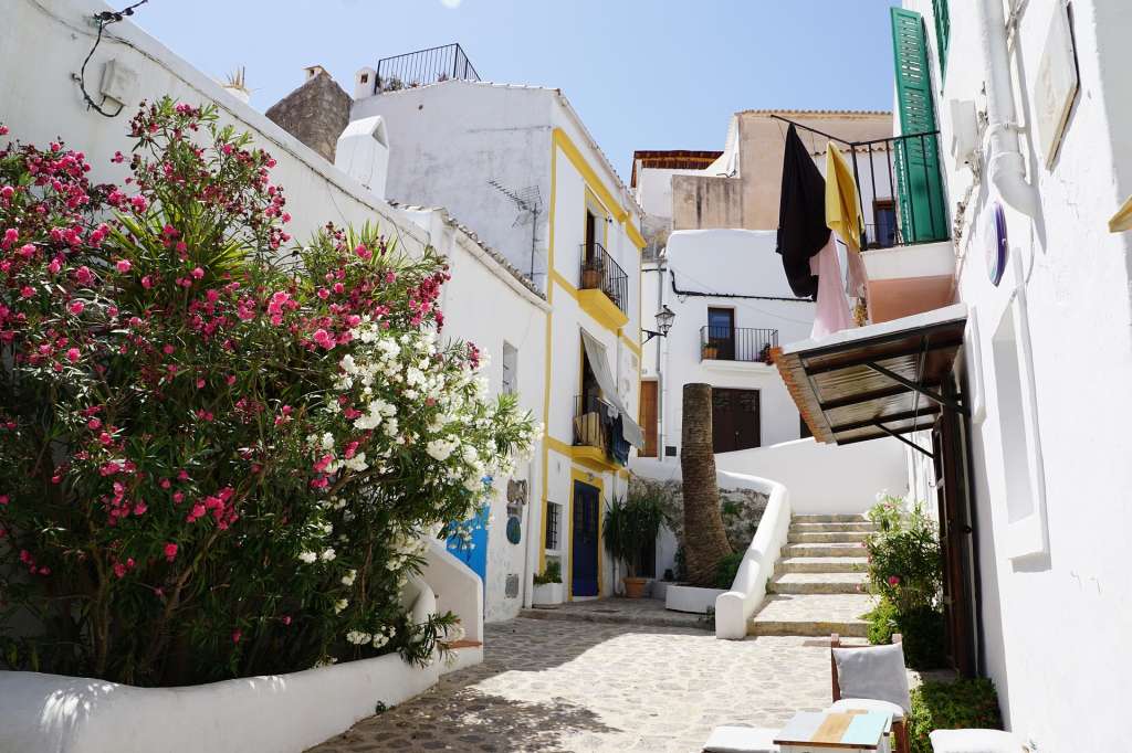 Ibiza  white house