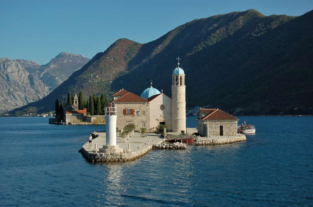 Island Temple Bay